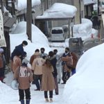 写真①十日町の奇祭　婿投げ（新潟県・松之山温泉）